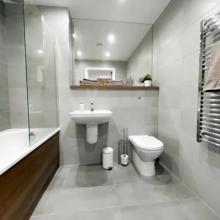 The Panda - Modern 2 Bedroom Apt In Manchester City Centre Exterior photo