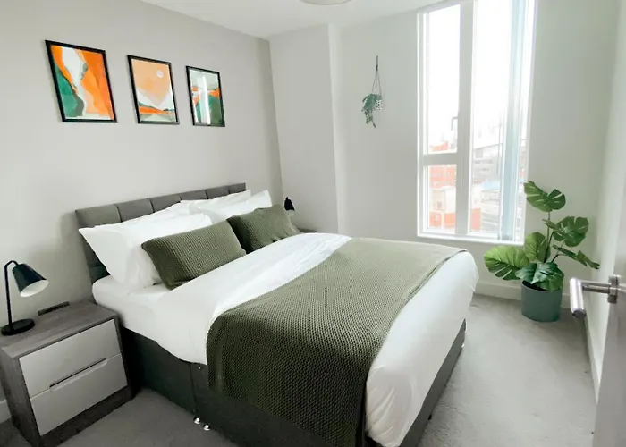 The Panda - Modern 2 Bedroom Apt In Manchester City Centre